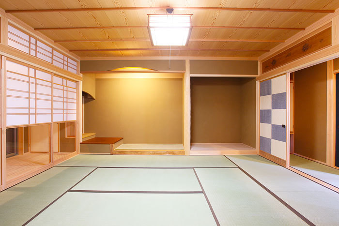 床の間も広く質感高い和室　愛知県春日井市の平屋　施行事例